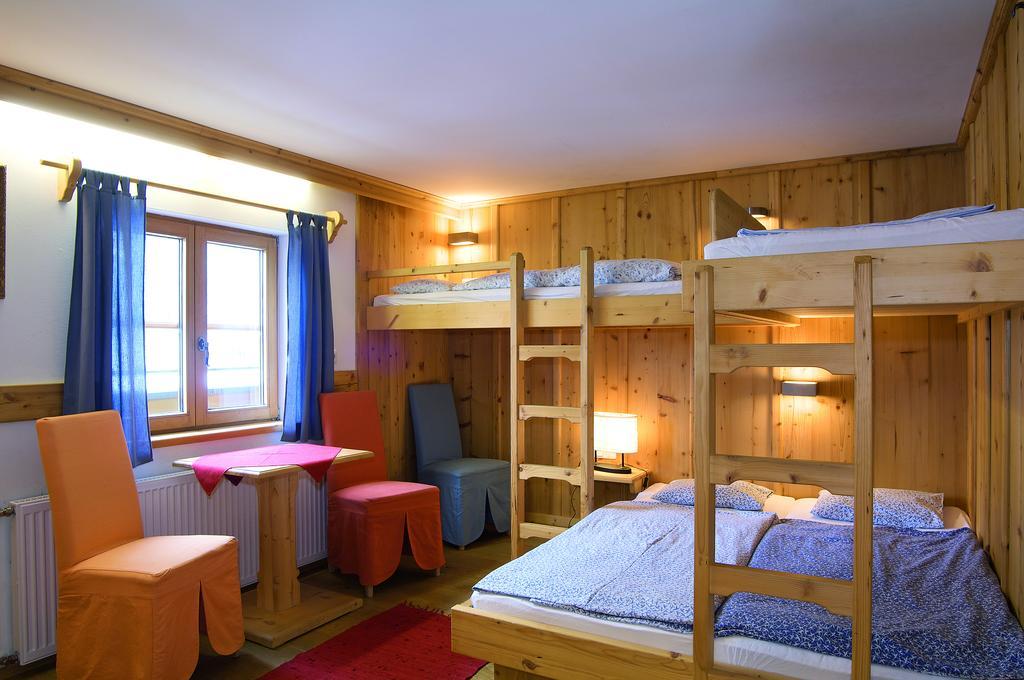 Alpengasthof Paletti Enzingerboden Room photo